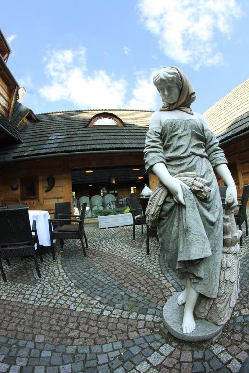 Hotel Zornica Poczesna Екстериор снимка