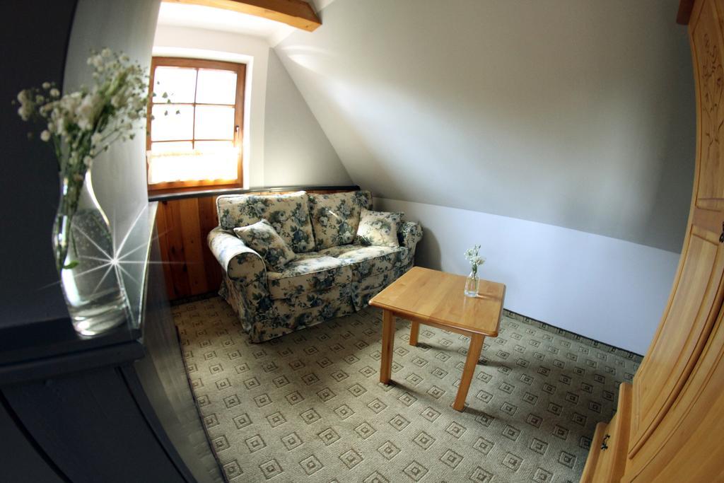 Hotel Zornica Poczesna Екстериор снимка