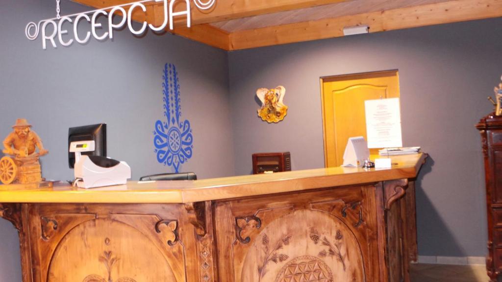 Hotel Zornica Poczesna Екстериор снимка