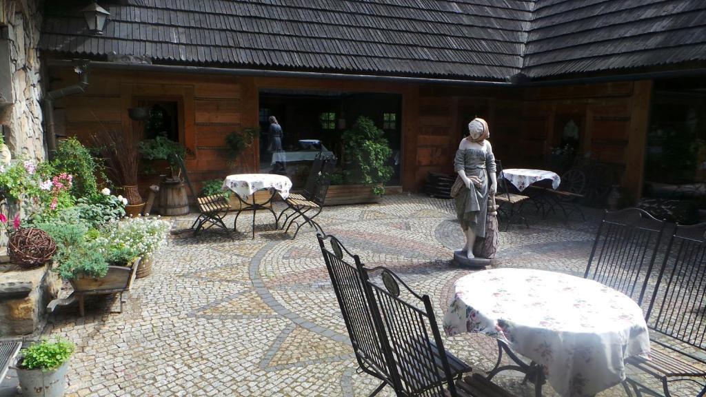 Hotel Zornica Poczesna Екстериор снимка